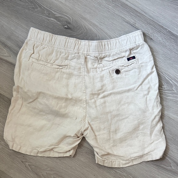 Faherty Men's Tan Flat Front Shorts - Picture 3 of 3
